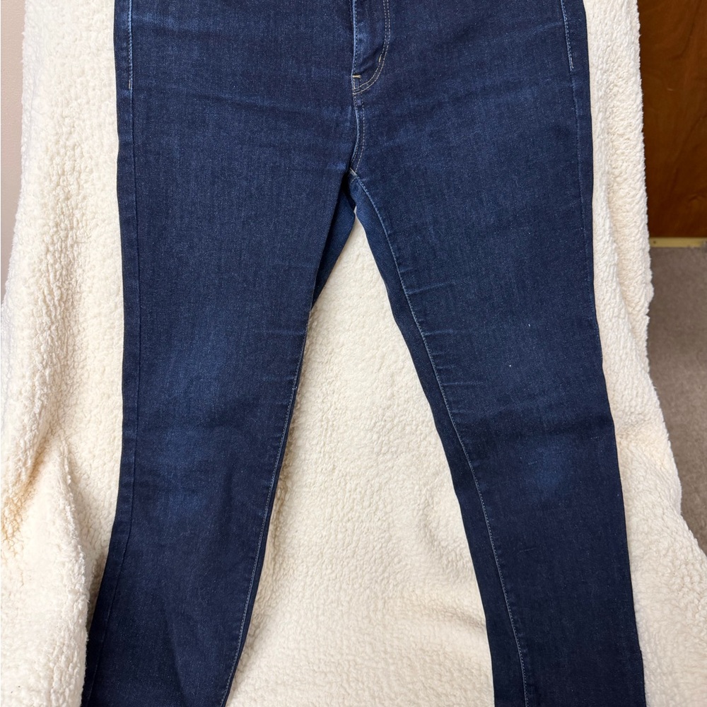 Uniqlo Women's Deep Indigo Skinny Jeans